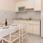 Topic Apartment *