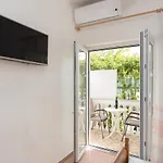 Apartment Topic