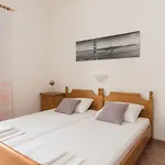 Topic Apartment