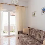 Topic Apartment