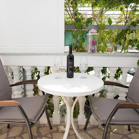 דירה Topic וודיצה